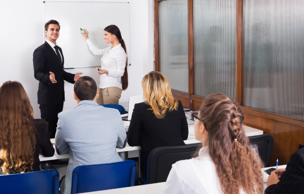 Cursos essenciais para profissionais em 2026